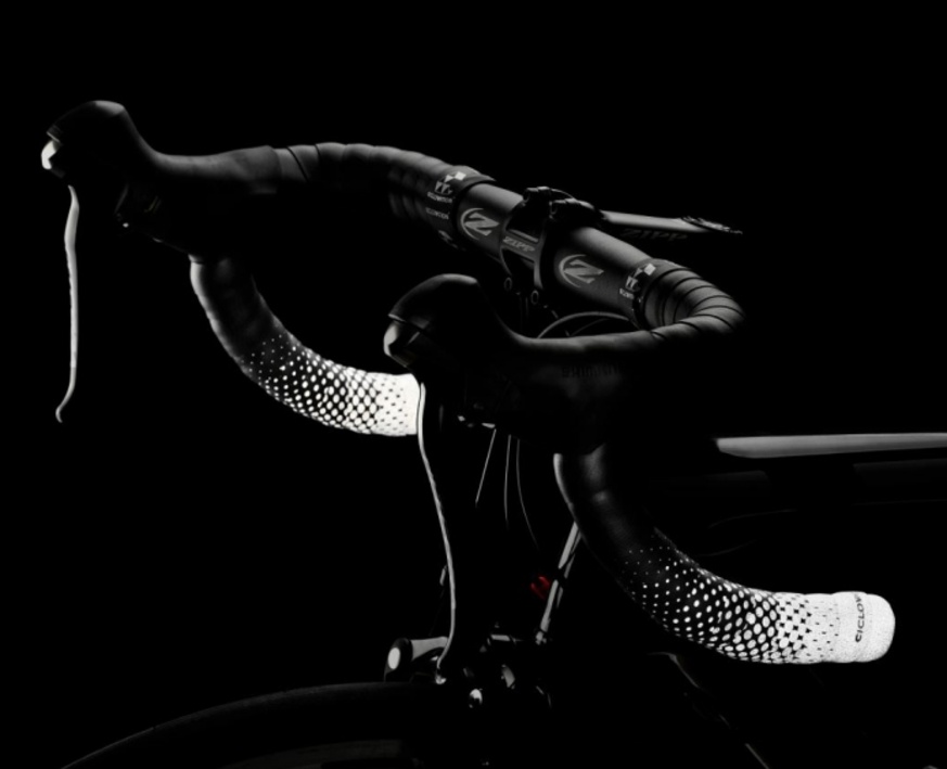 FusionReflective1_cropped_processed_by_imagy Ciclovation Leather Touch - Fusion Black/Reflective - Image 1